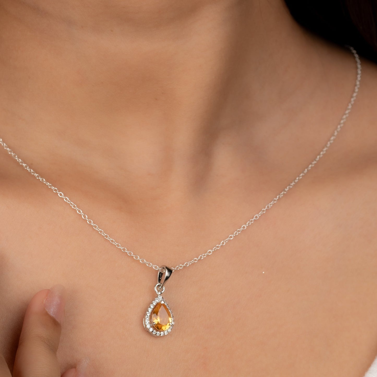 Sterling Silver Pear-Shaped Citrine Pendant Necklace with CZ Halo – Birthstone Jewelry Gift for Her