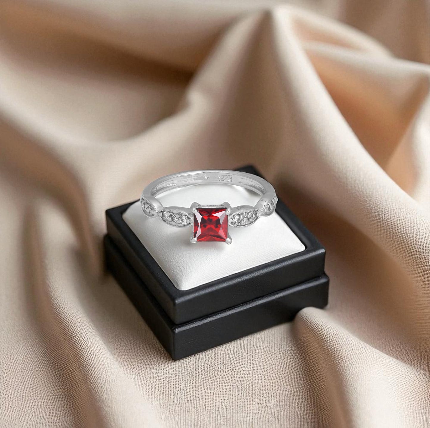Elegant Princess Cut Garnet and Zircon Sterling Silver Ring – Modern Gemstone Jewelry
