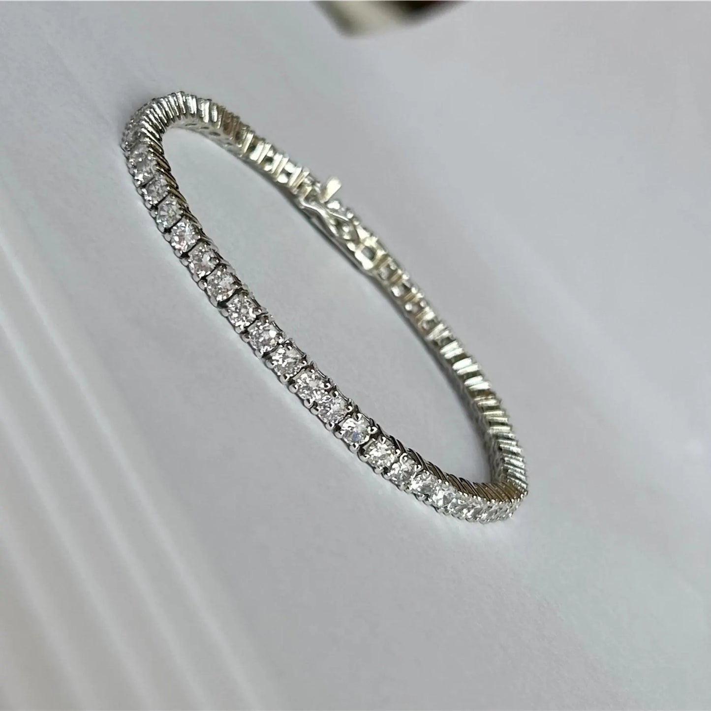 Elegant White Zircon Tennis Bracelet in Sterling Silver