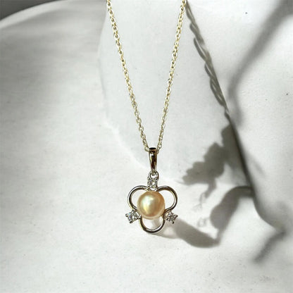 Elegant Pearl & Cubic Zirconia Silver Pendant Necklace – Timeless Floral Design