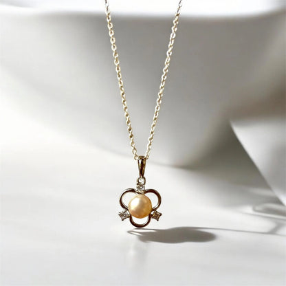 Elegant Pearl & Cubic Zirconia Silver Pendant Necklace – Timeless Floral Design